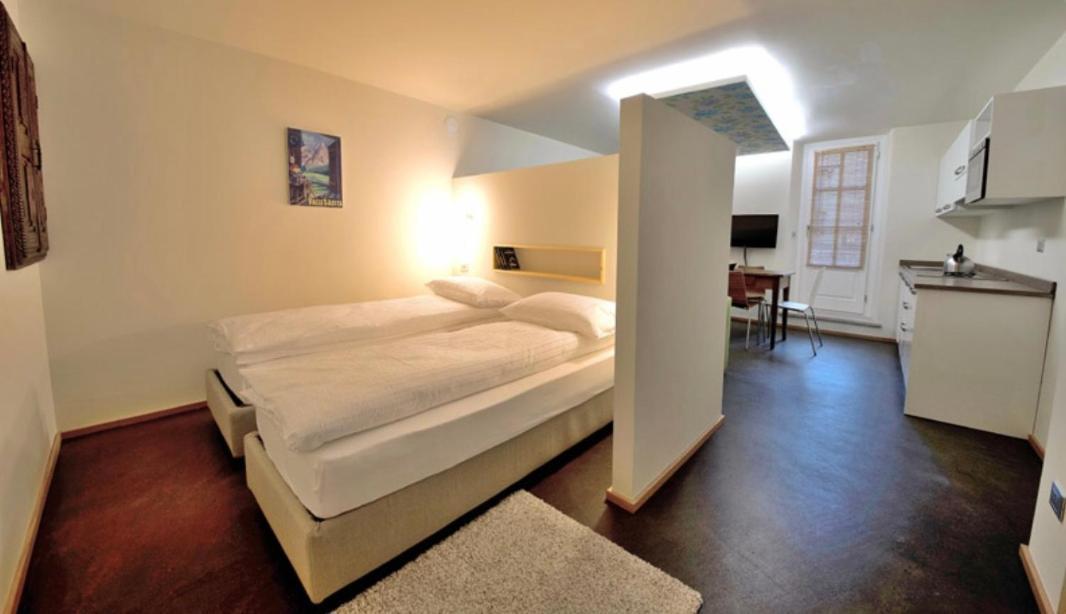 Aymon De Challant Appartement Aosta Exterior photo